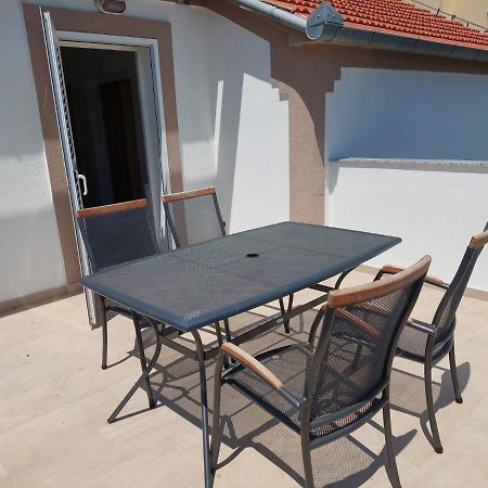 Apartments "Jope I Toni" Биоград на Мору Екстериор снимка
