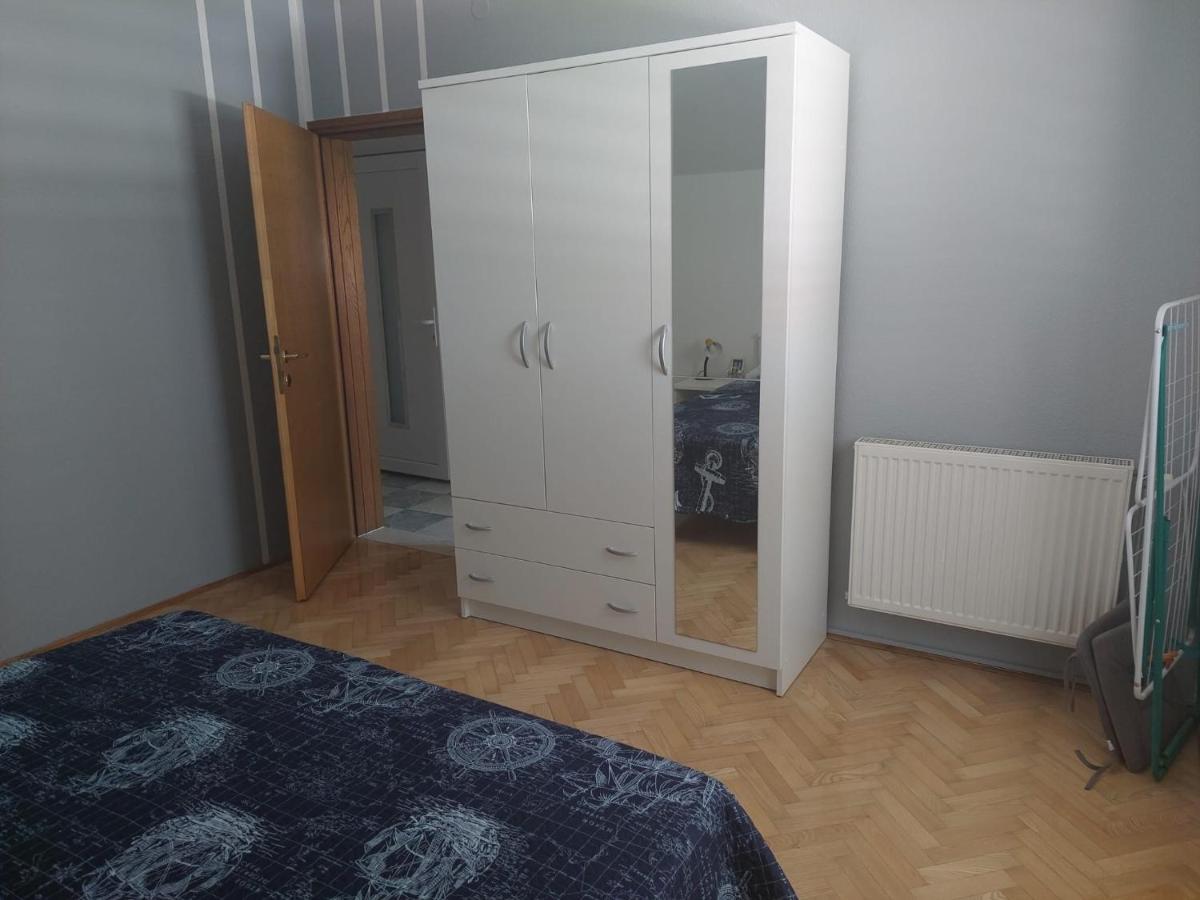 Apartments "Jope I Toni" Биоград на Мору Екстериор снимка