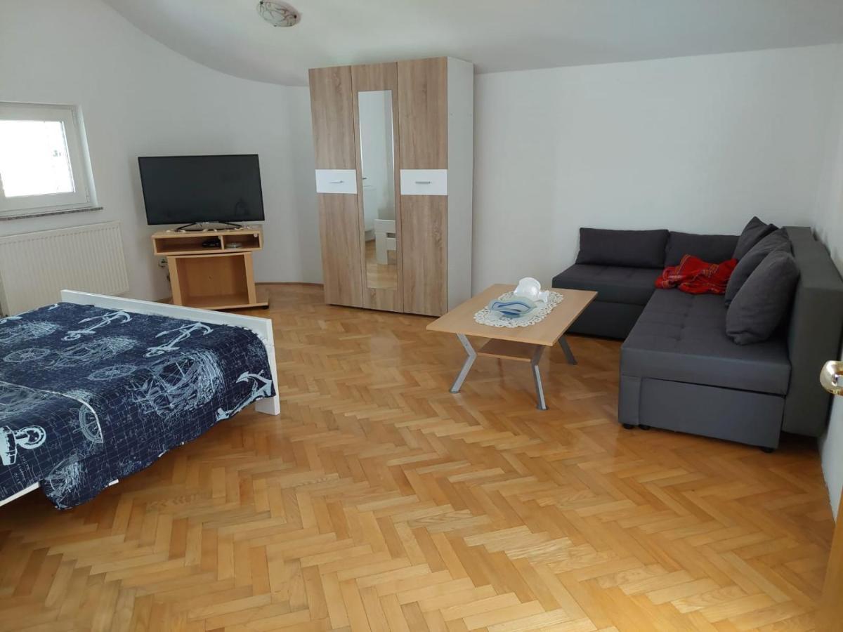 Apartments "Jope I Toni" Биоград на Мору Екстериор снимка