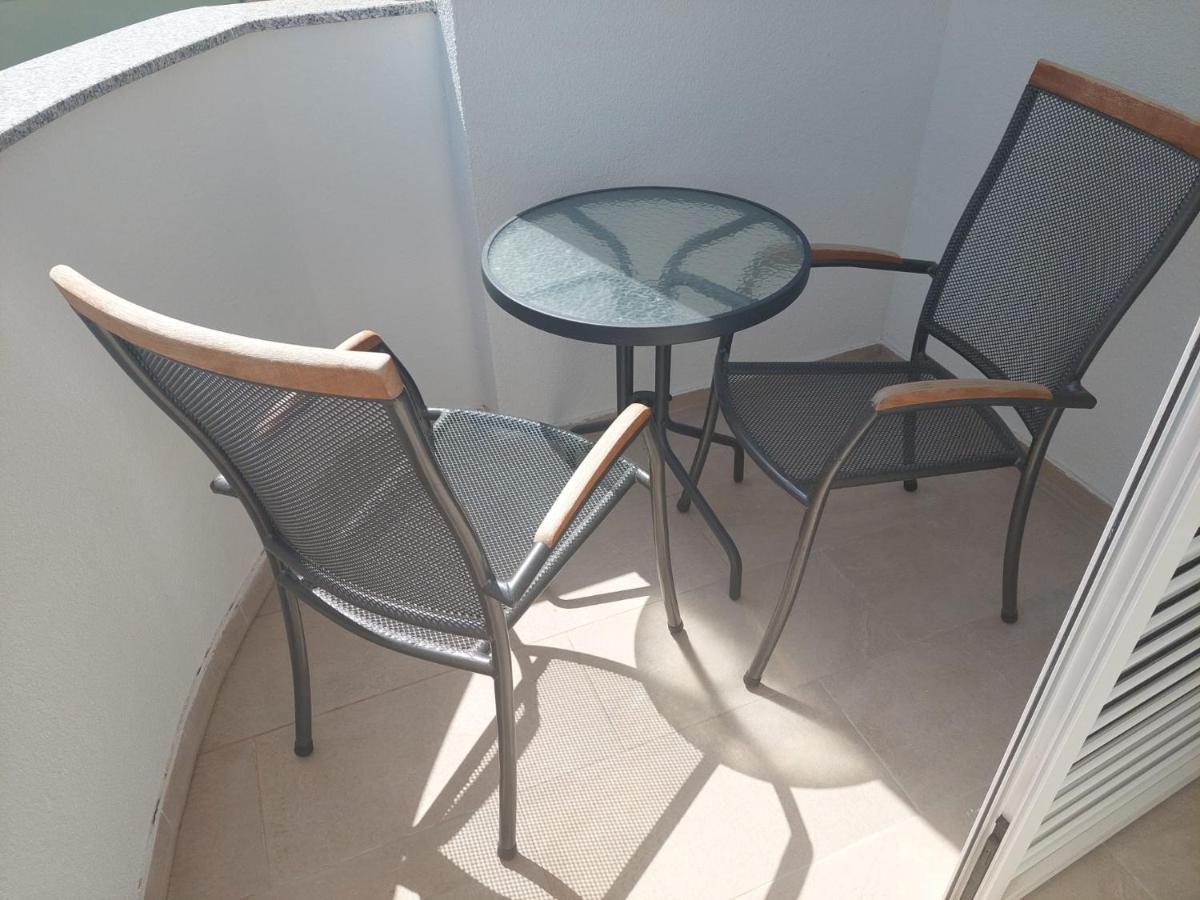 Apartments "Jope I Toni" Биоград на Мору Екстериор снимка